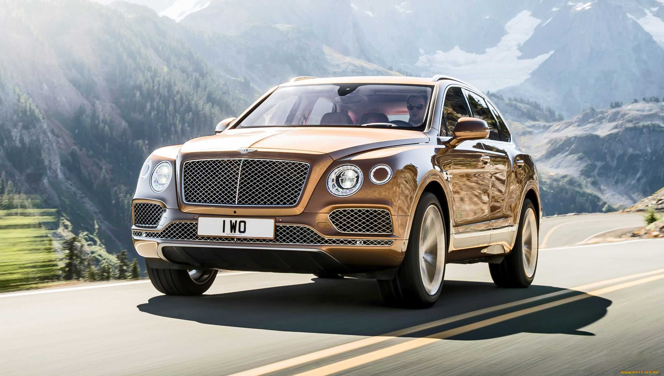 Новый внедорожник Bentley Exp 9f